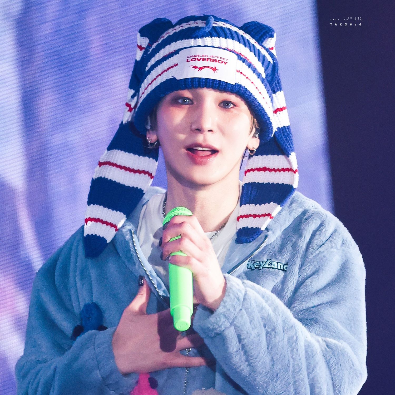 A moment captured by Key (SHINee)'s fan