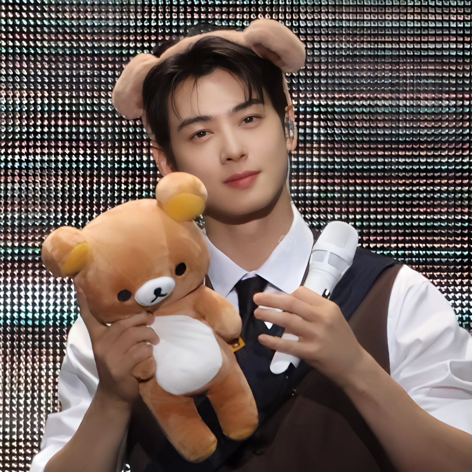 Recent activity shot of Eunwoo (ASTRO)