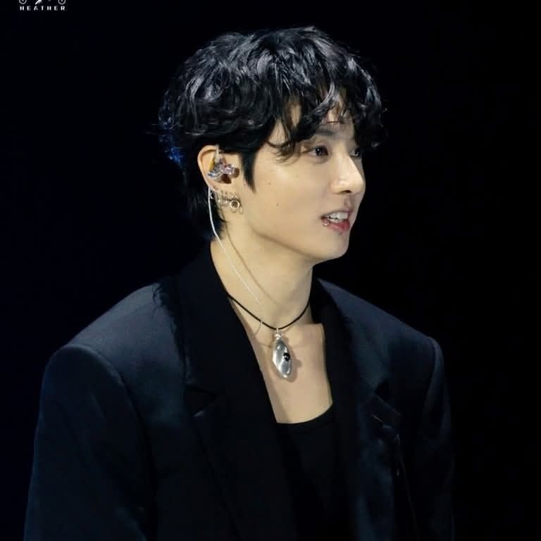A moment captured by Jungkook (BTS)'s fan
