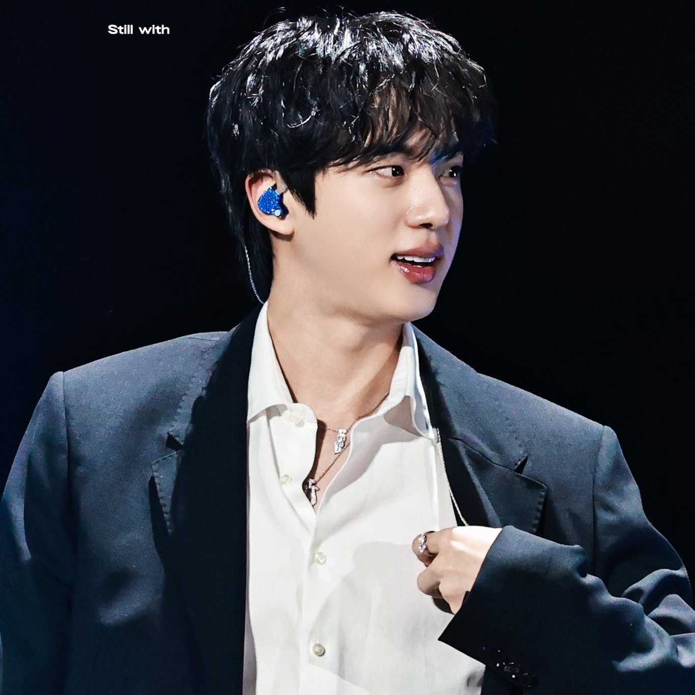 Momen yang diabadikan oleh penggemar Jin (BTS)