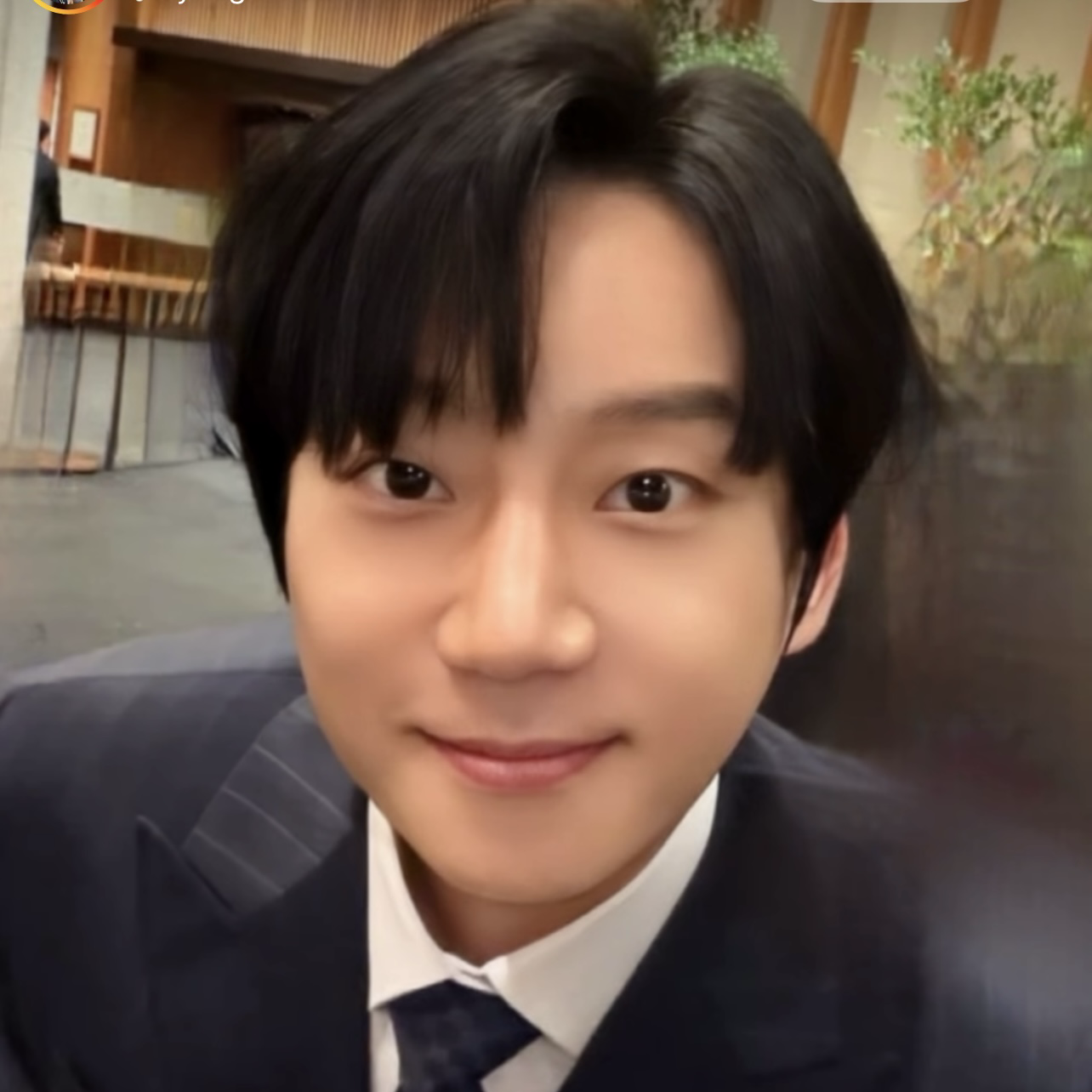 Behind-the-scenes cut of Hwang Chiyeol