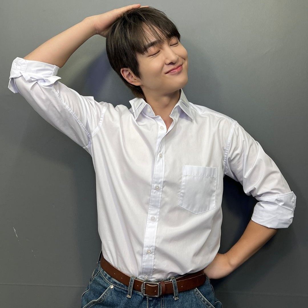 Behind-the-scenes cut of Onew (SHINee)