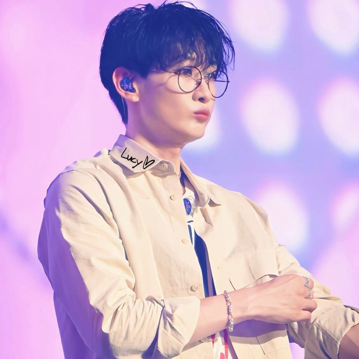 Recent activity shot of Eunhyuk (Super Junior)