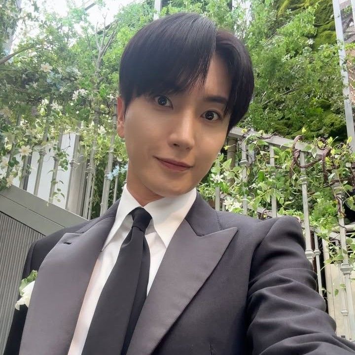 イトゥク (Super Junior)の舞台裏ショット