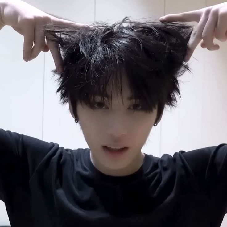 Recent activity shot of Taesan (BOYNEXTDOOR)