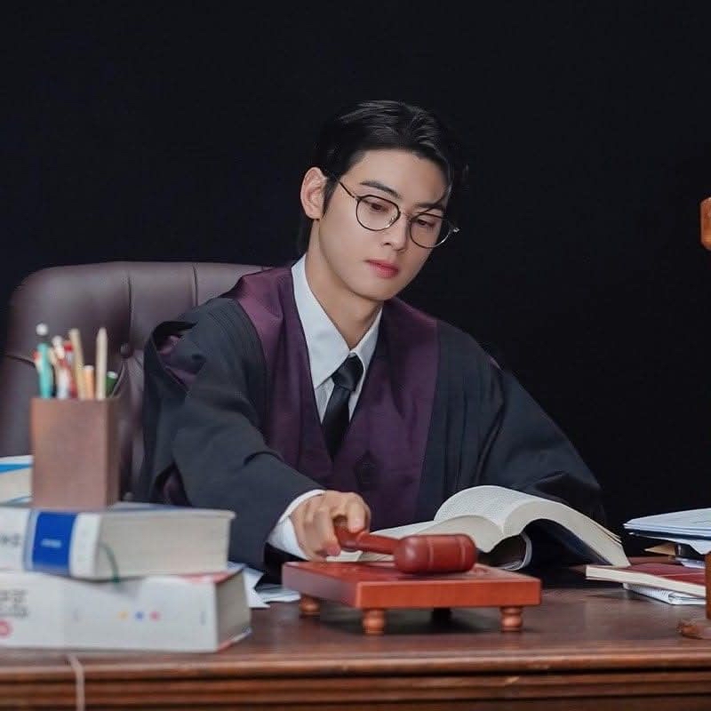 Latest photo of Eunwoo (ASTRO)