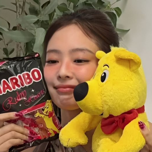 A moment captured by Jennie (BLACKPINK)'s fan