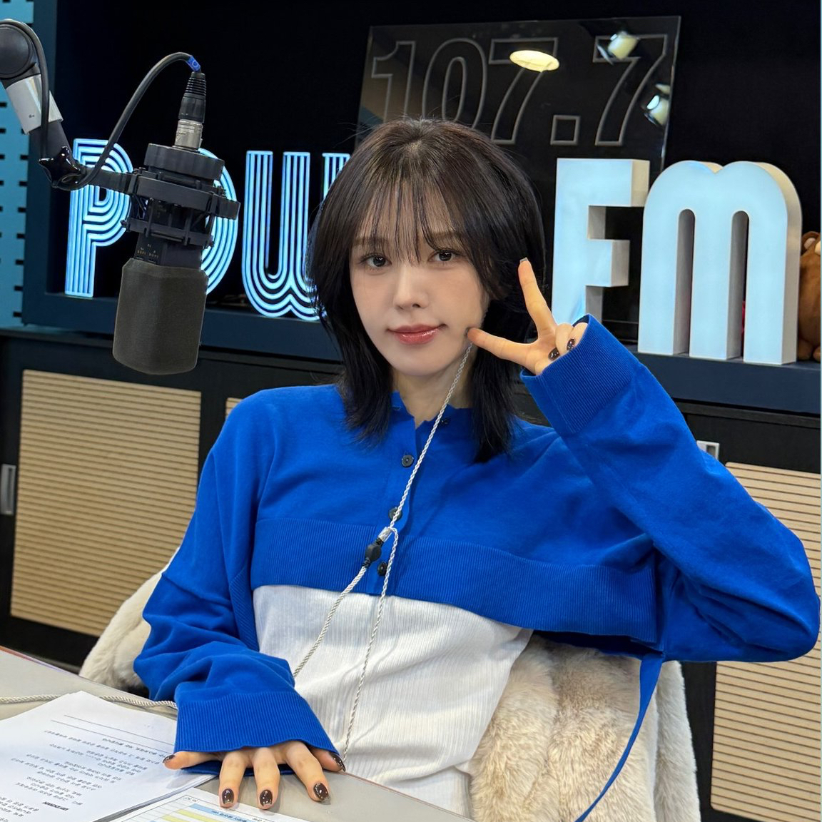 Behind-the-scenes cut of Wendy (Red Velvet)