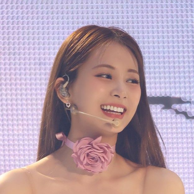 Recent activity shot of Tzuyu (TWICE)