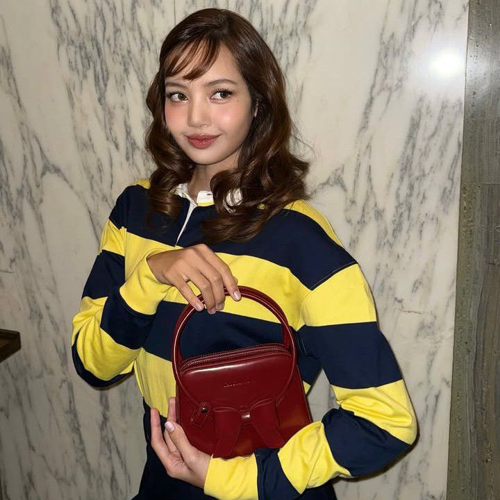 Latest photo of Lisa (BLACKPINK)