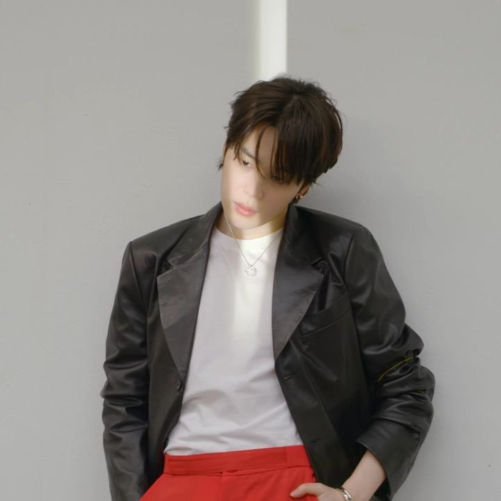 Foto aktivitas terbaru Jimin (BTS)