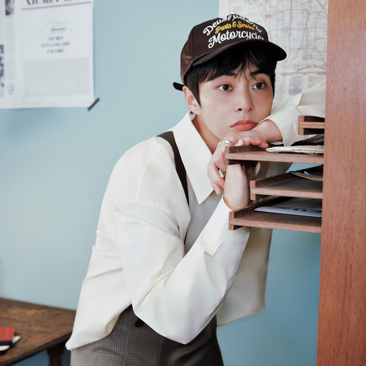 Behind-the-scenes cut of Xiumin (EXO)