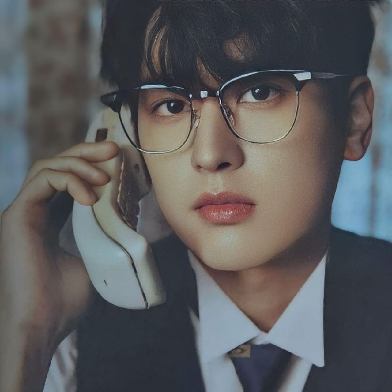 Behind-the-scenes cut of CHAN (iKON)