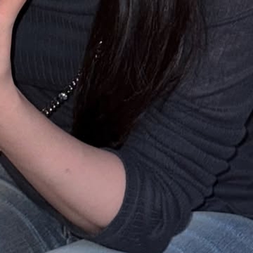 Recent activity shot of Jeong Yein (Lovelyz)