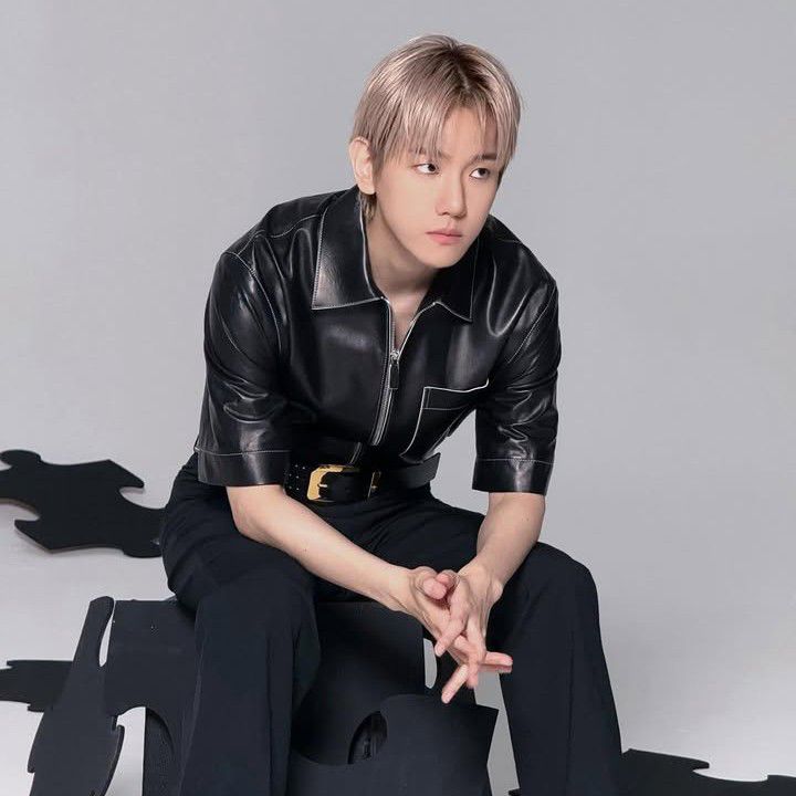 백현 (EXO)의 비하인드 컷