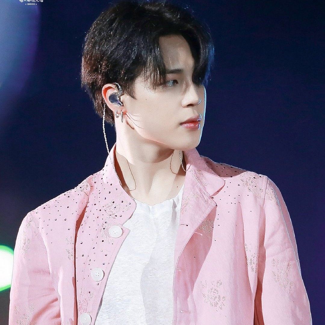 智旻 (防彈少年團)的最新照片