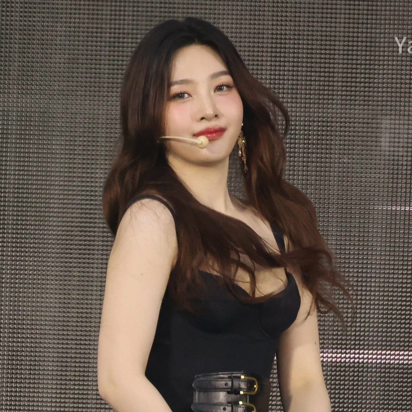Behind-the-scenes cut of Joy (Red Velvet)