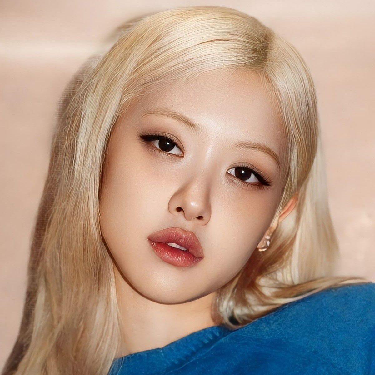 Behind-the-scenes cut of ROSÉ (BLACKPINK)