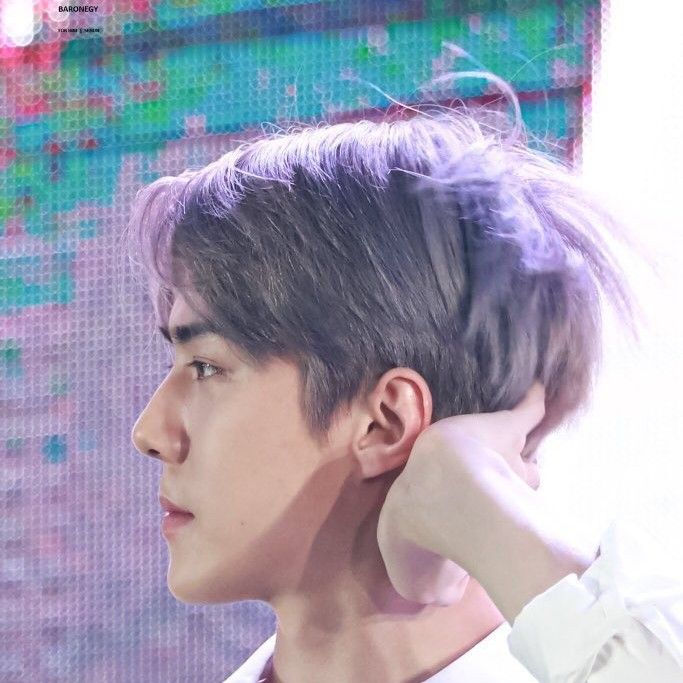 Momen yang diabadikan oleh penggemar Sehun (EXO)