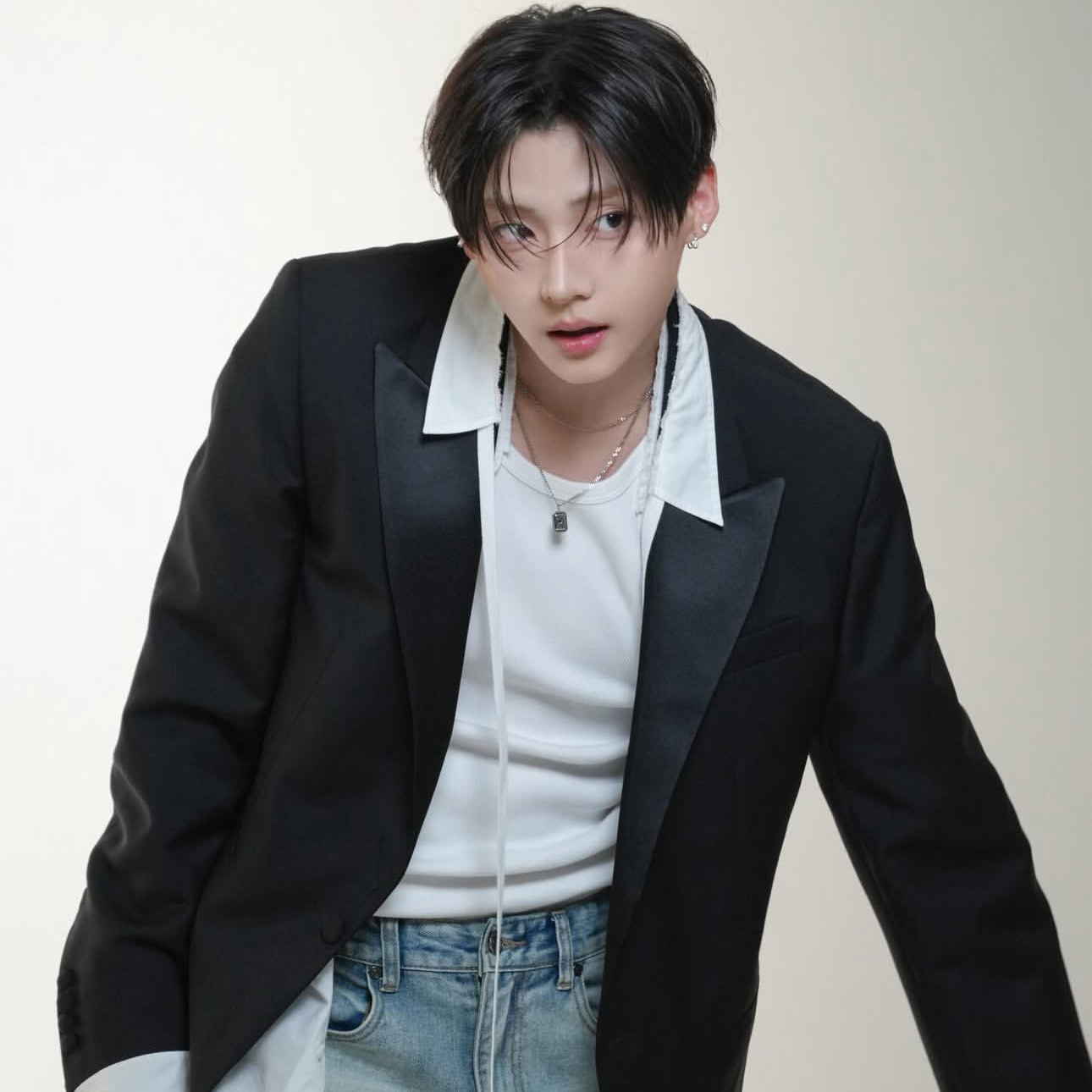 Behind-the-scenes cut of Lee Sangwon (ALPHA DRIVE ONE)