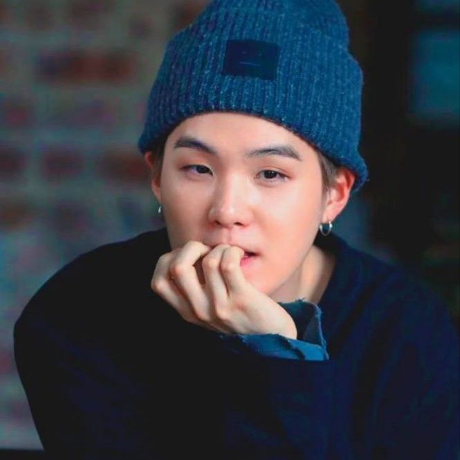 Latest photo of SUGA (BTS)
