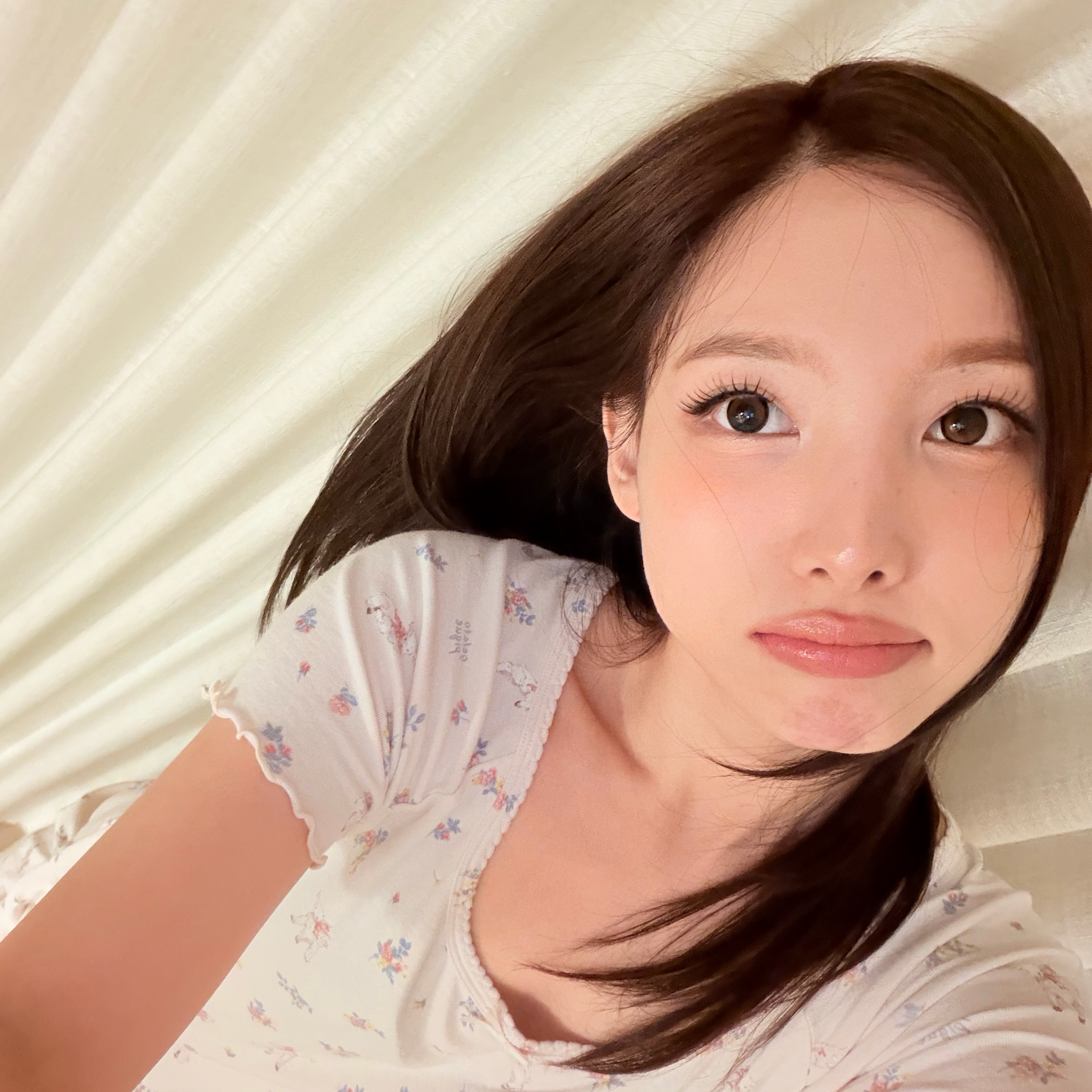 A moment captured by Nayeon (TWICE)'s fan