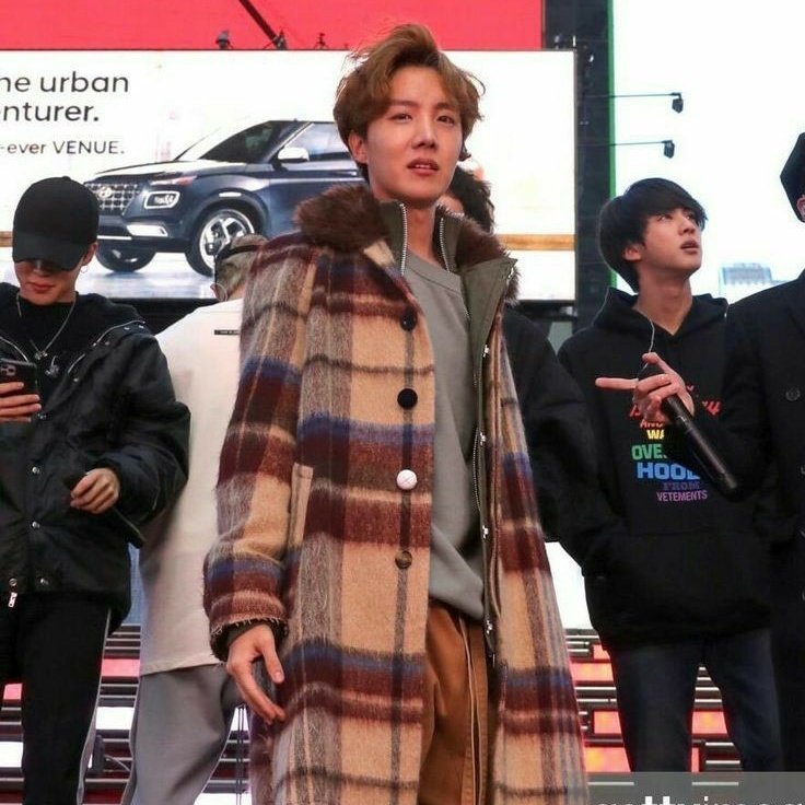 Potret di balik layar j-hope (BTS)