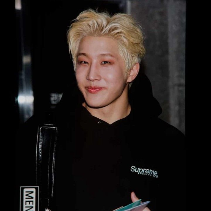 Latest photo of Jinjin (ASTRO)