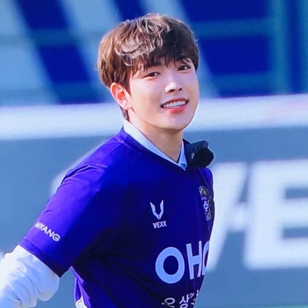 Latest photo of Hongjoong (ATEEZ)