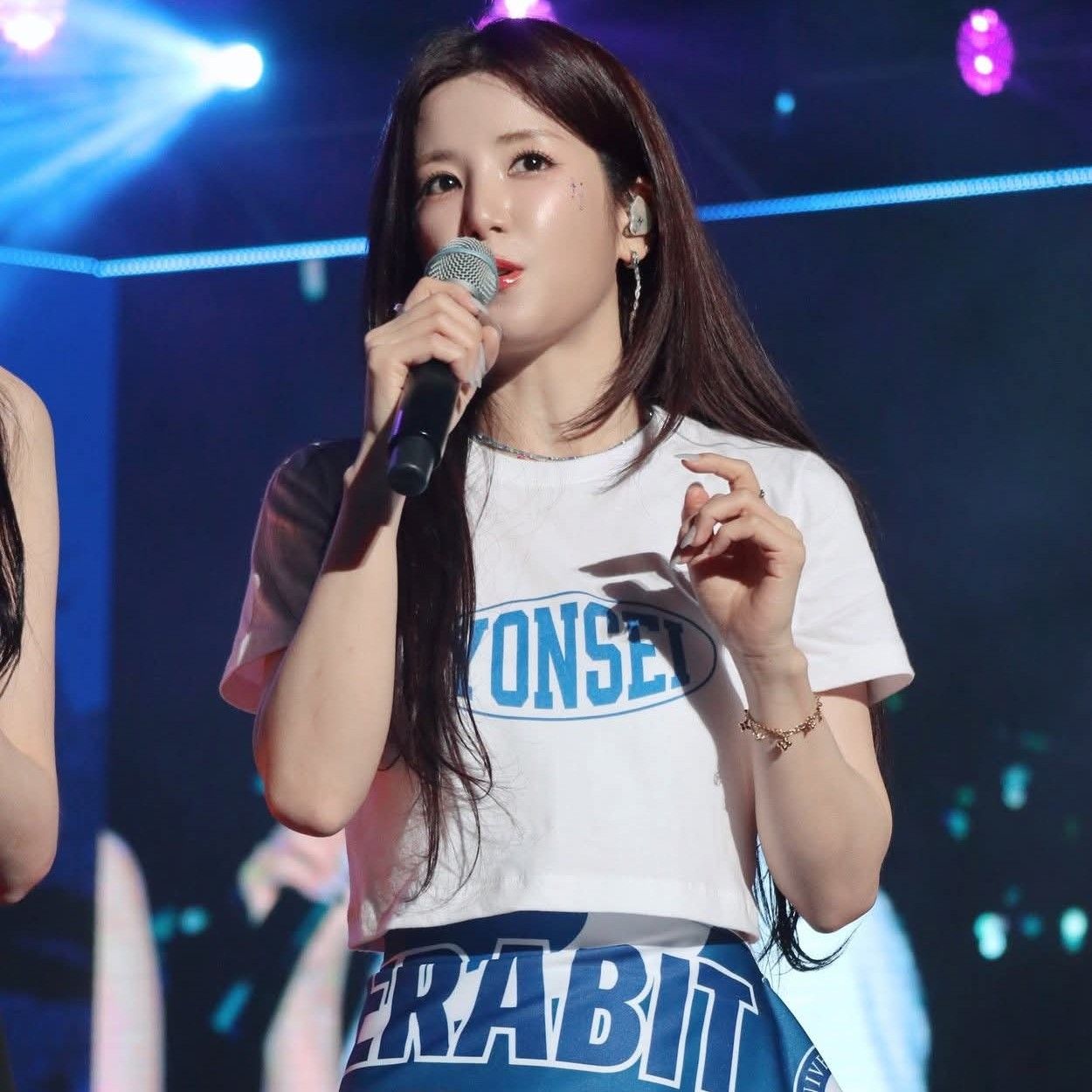 A moment captured by Park Chorong (Apink)'s fan