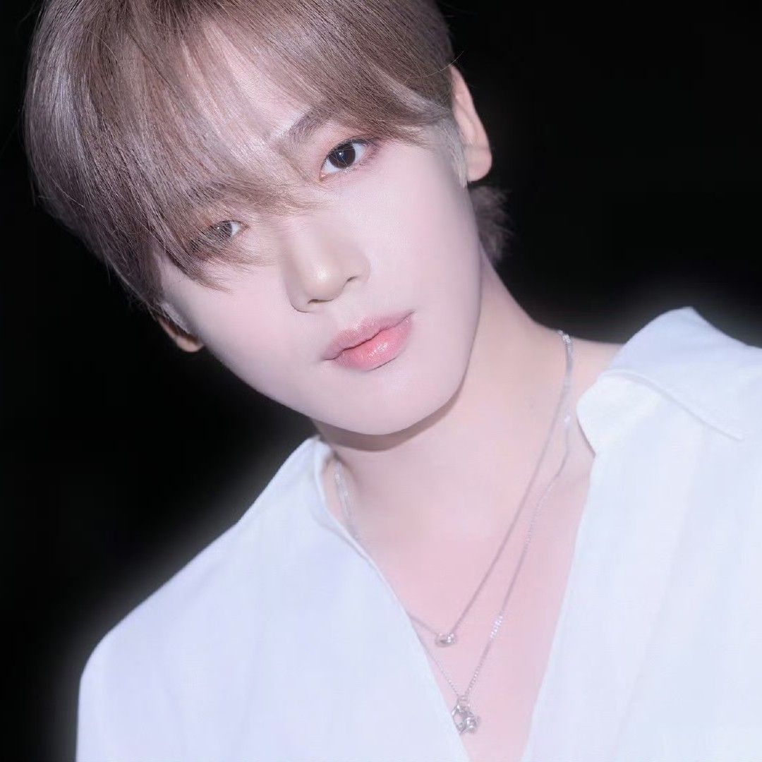 Behind-the-scenes cut of Kim Yohan (WEi)