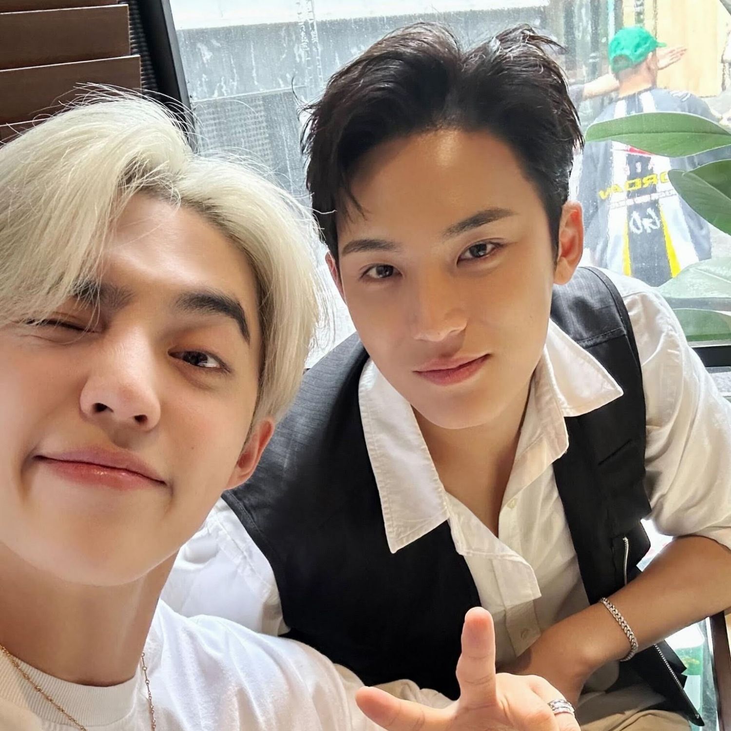 Recent activity shot of SEVENTEEN