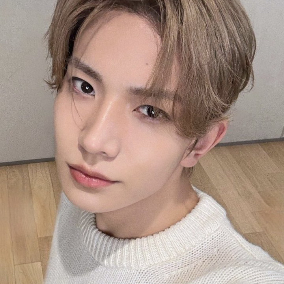 희승 (ENHYPEN)의 비하인드 컷