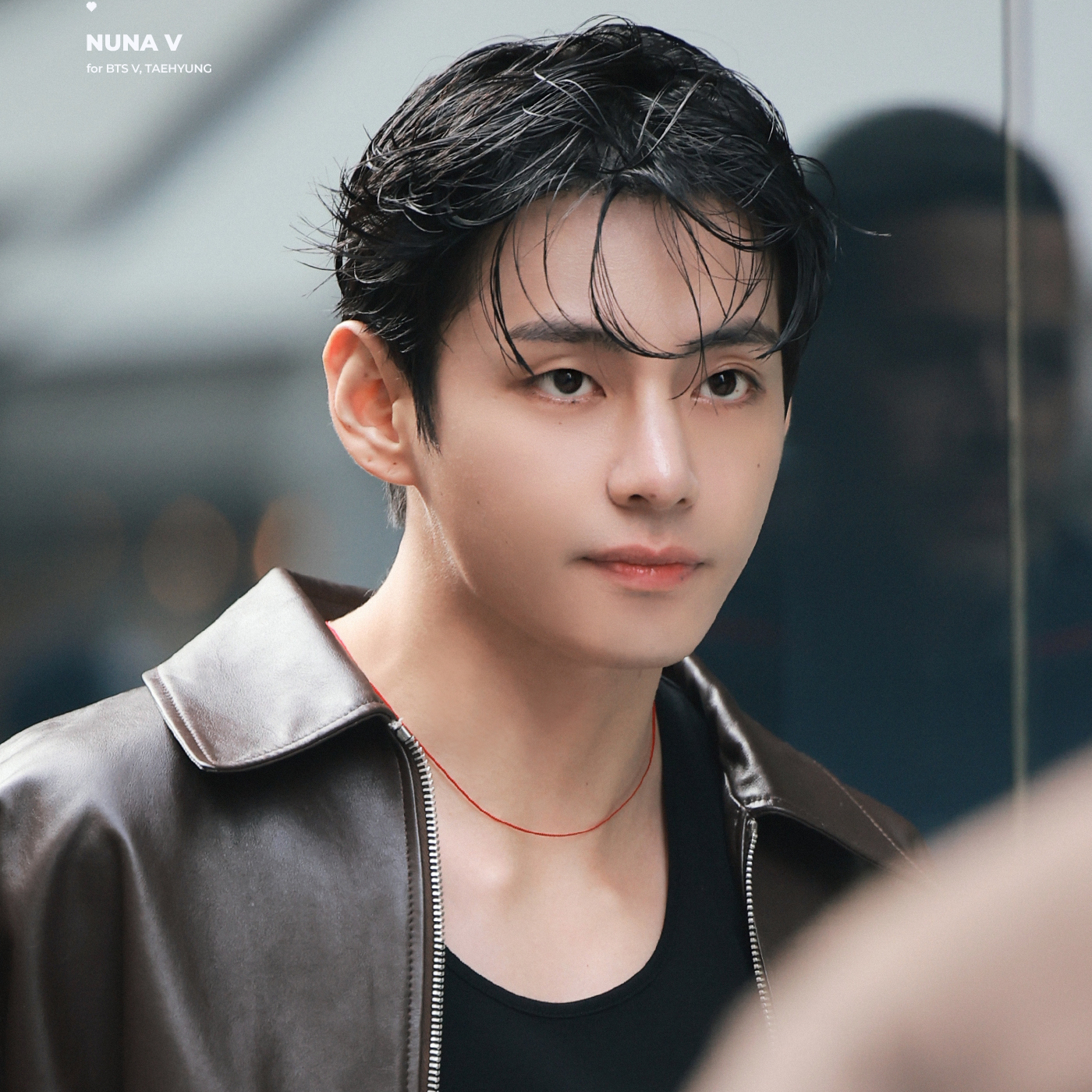 뷔 (방탄소년단)의 최신 사진