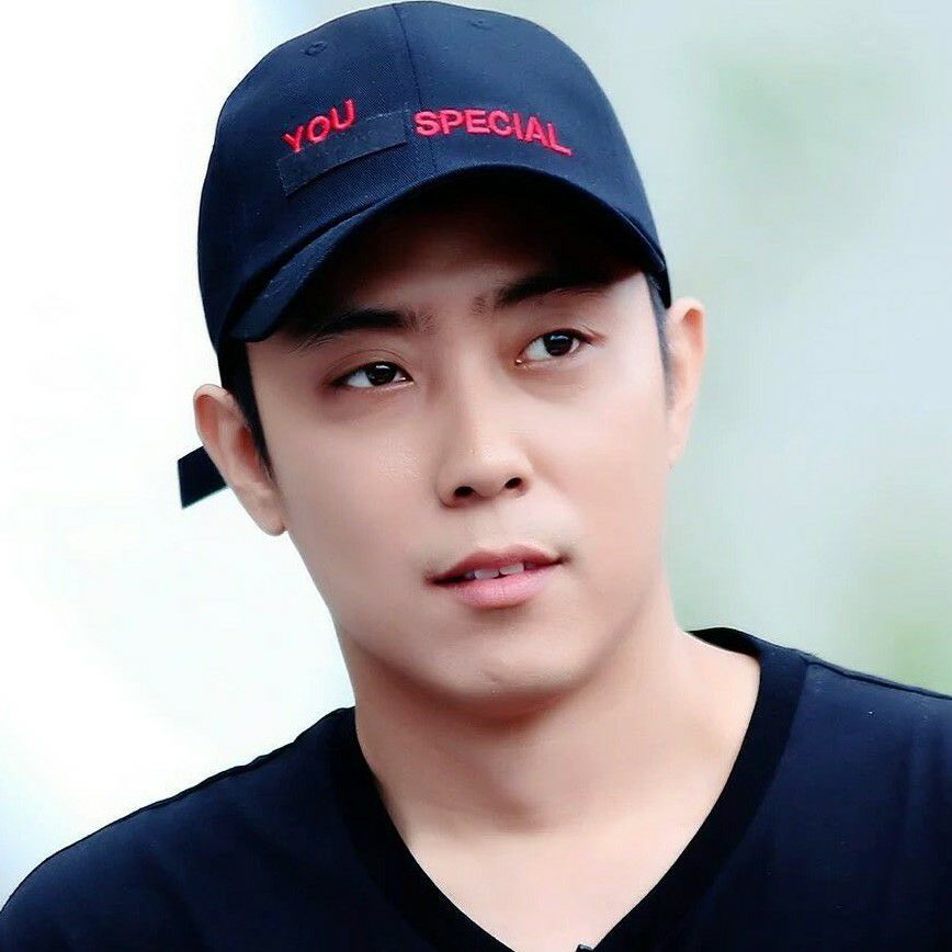 Latest photo of Eun Jiwon (SECHSKIES)
