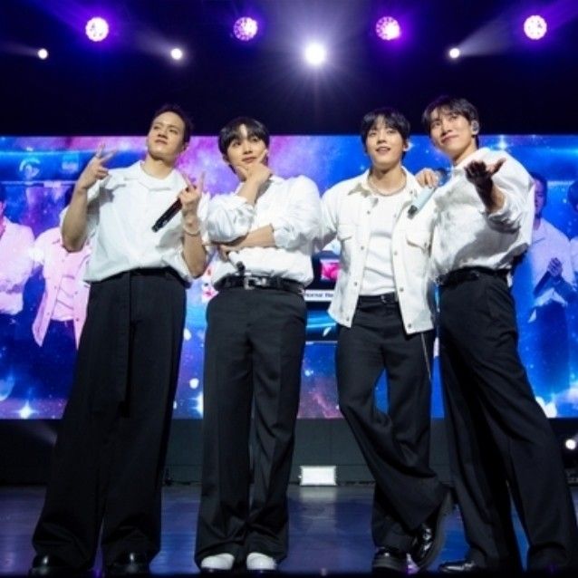 A moment captured by BTOB's fan