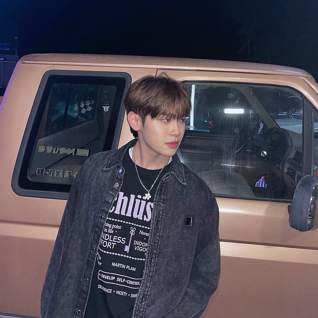 A moment captured by Kim Taerae (ZEROBASEONE)'s fan