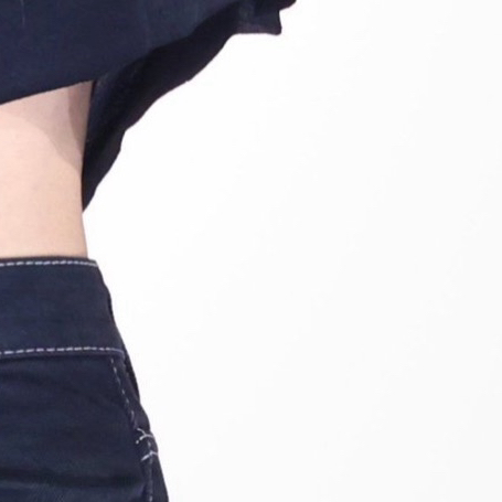 A moment captured by Yuha (Hearts2Hearts)'s fan