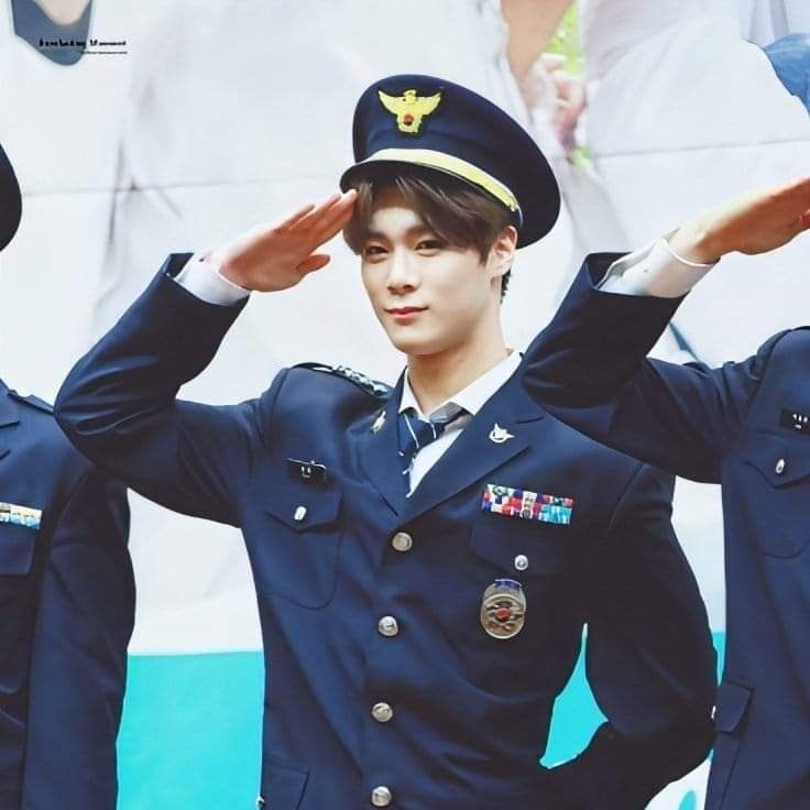 Latest photo of Moonbin (ASTRO)