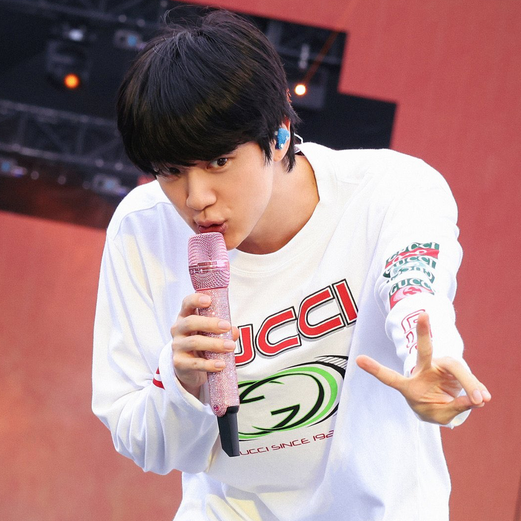 진 (방탄소년단)의 비하인드 컷