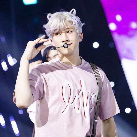 A moment captured by Jinjin (ASTRO)'s fan
