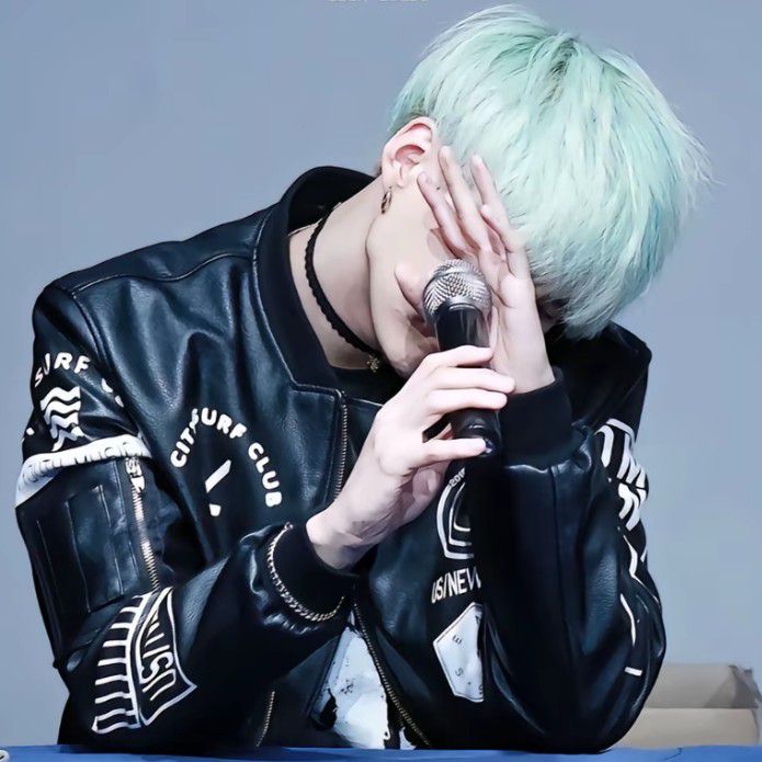 SUGA (防彈少年團)粉絲拍下的瞬間