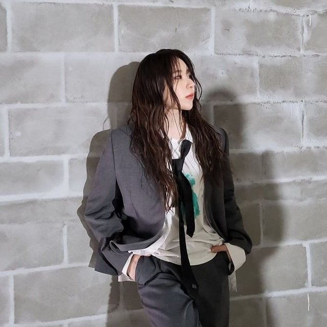 Behind-the-scenes cut of Lee Chaeyeon