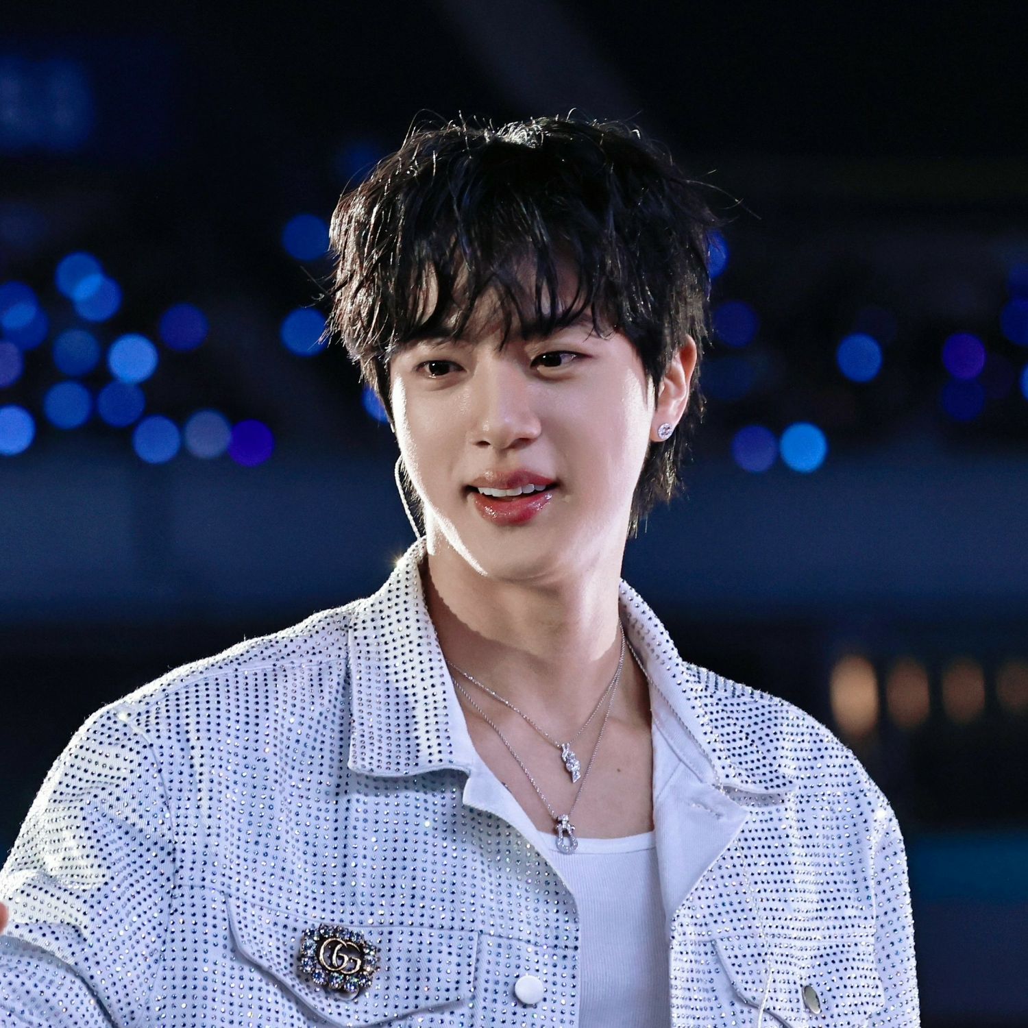 Foto aktivitas terbaru Jin (BTS)