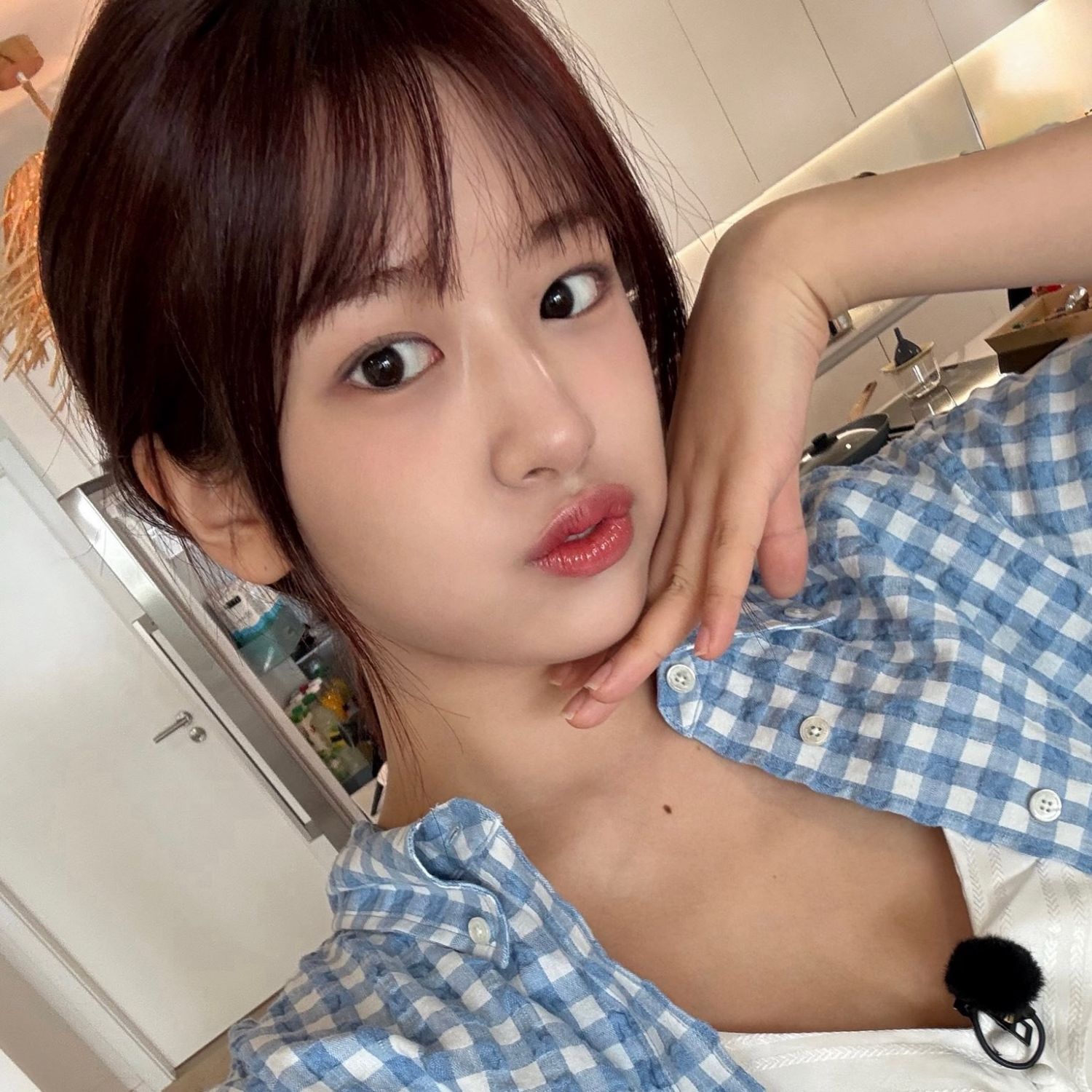 Latest photo of An Yujin (IVE)