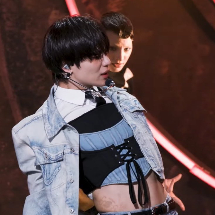 A moment captured by Taemin (SHINee)'s fan