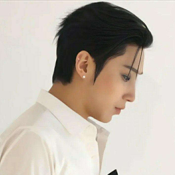 Behind-the-scenes cut of Jongup (B.A.P)