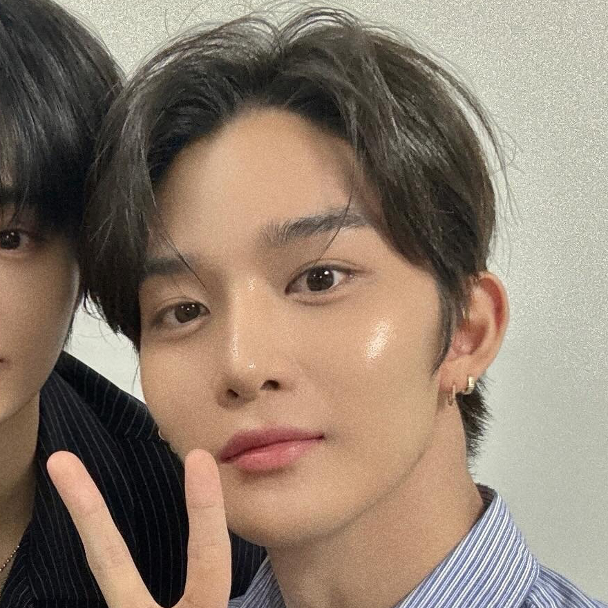 Recent activity shot of Bae Jinyoung