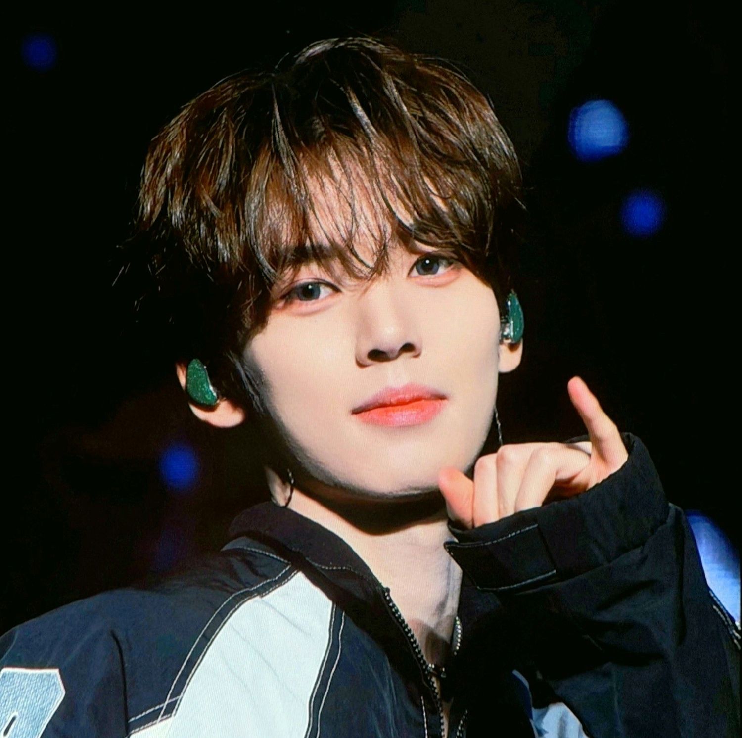 Behind-the-scenes cut of Han Yujin (ZEROBASEONE)