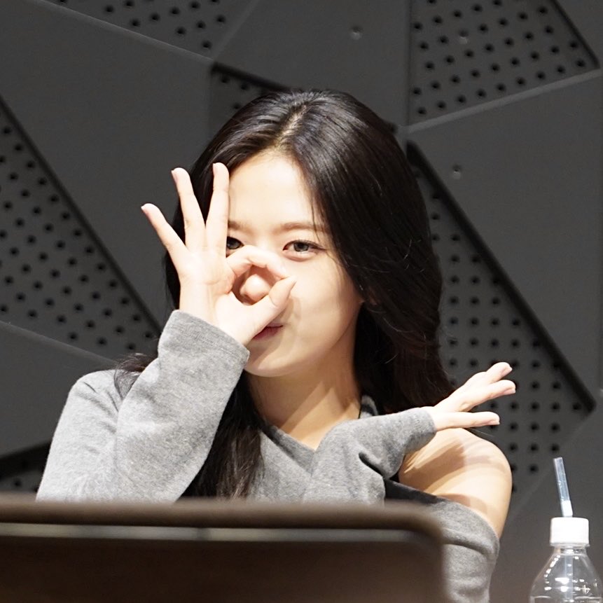 アン・ユジン (IVE)の最新写真